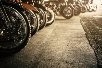 3D-Motorräder in einer Reihe