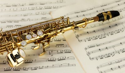 Bild Alte Noten und Saxophon