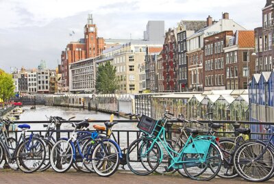 Bild Amsterdam und Fahrräder auf der Brücke