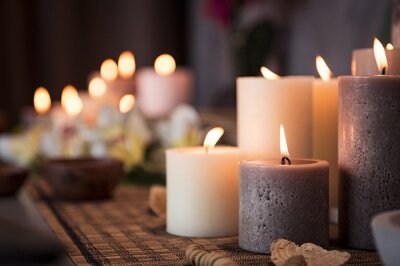 Bild Aromatische Kerzen auf der Theke