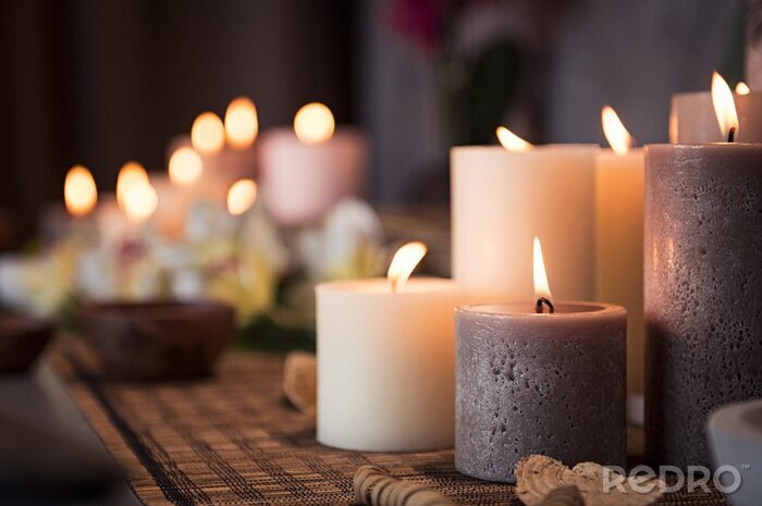 Bild Aromatische Kerzen auf der Theke