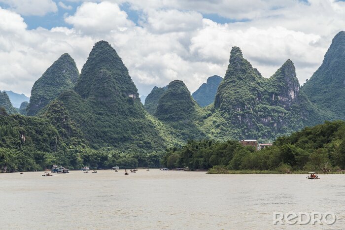 Bild Asiatische Landschaft mit Bergen in China