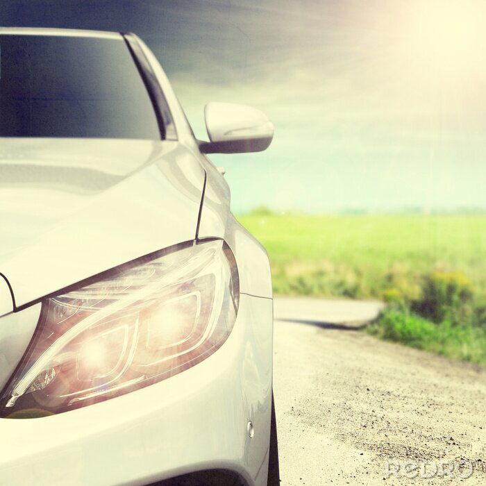 Bild Auto bei Sonnenuntergang