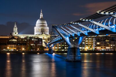 Bild Beleuchtete Brücke London