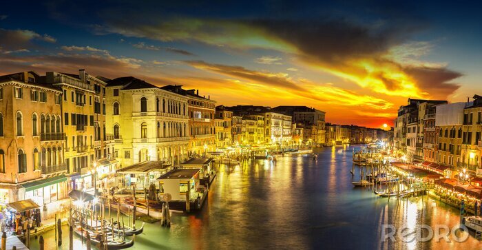 Bild Beleuchtung von Venedig am Abend