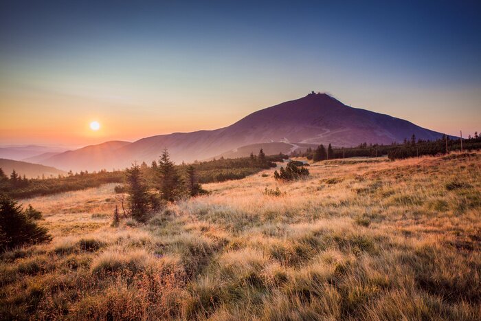 Bild Berglandschaft bei Tagesanbruch