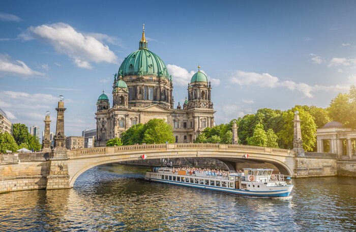 Bild Berliner Dom am Fluss