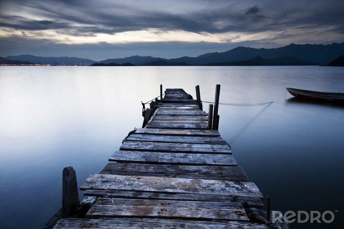 Bild Bewölkter Himmel überm See