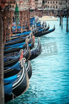 Bild Blaue Gondeln in Venedig