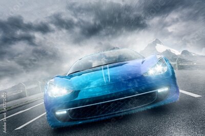 Blaues Auto fährt im Regen