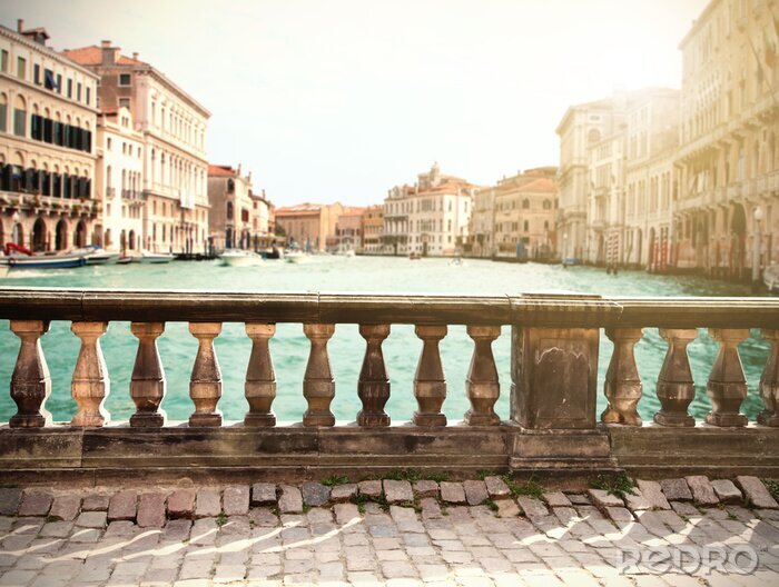Bild Blick auf den Kanal von der Brücke in Venedig