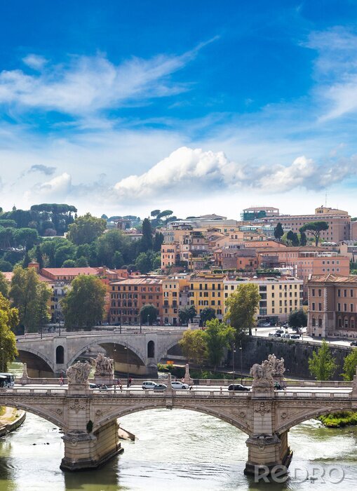 Bild Blick auf die Brücke und Tiber in Rom