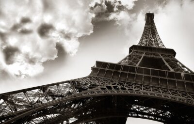 Bild Blick auf Eiffelturm von unten 3D
