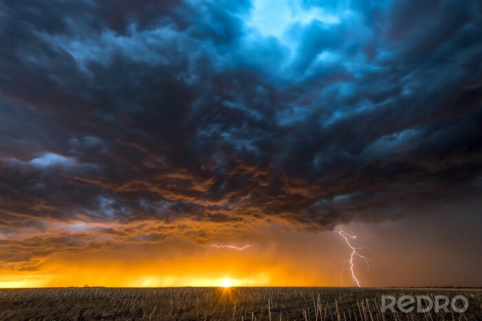 Bild Blitzendes Gewitter in den Wolken