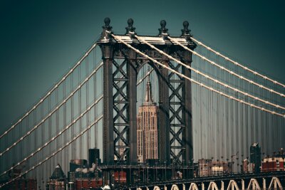 Brooklyn Bridge in dunklen Farben