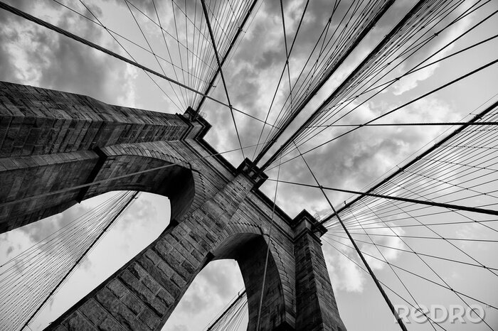 Bild Brooklyn-Brücke auf dem Himmelhintergrund