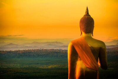 Bild Buddha vor dem Hintergrund einer schönen Landschaft