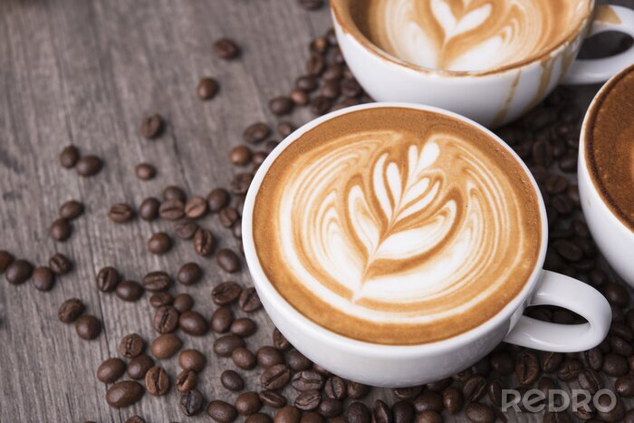 Bild Caffè Latte mit dekoriertem Schaum