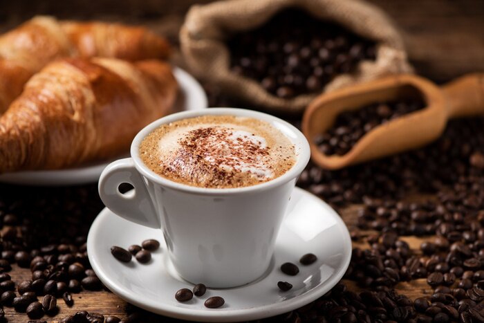 Bild Cappuccino und süße Backwaren