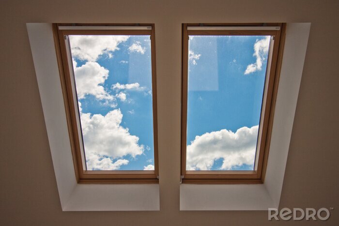 Bild Dachfenster mit Blick in den Himmel