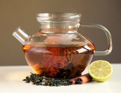 Dampfender asiatischer Tee