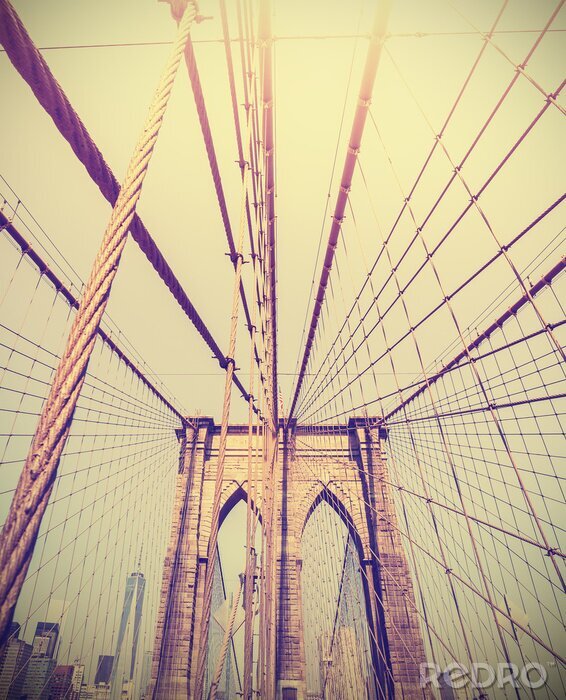 Bild Die Bögen der Brooklyn Bridge in New York City