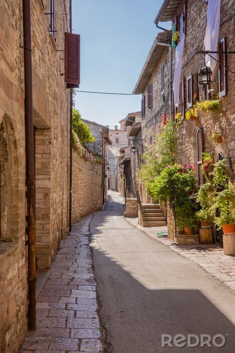 Bild Enge Straße in Italien