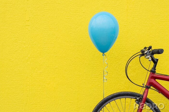 Bild Fahrrad und blauer Ballon