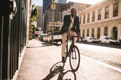 Bild Fahrrad und eleganter Mann