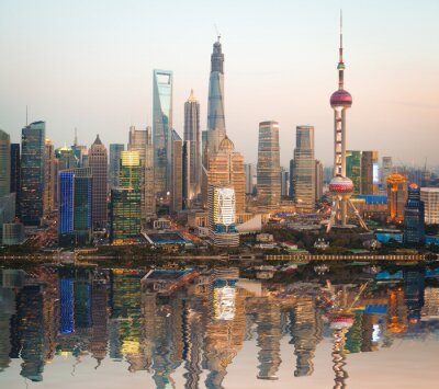 Bild Farbenfrohe Wolkenkratzer in Shanghai