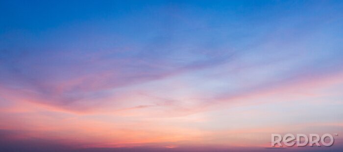 Bild Farbiger Himmel bei Sonnenaufgang