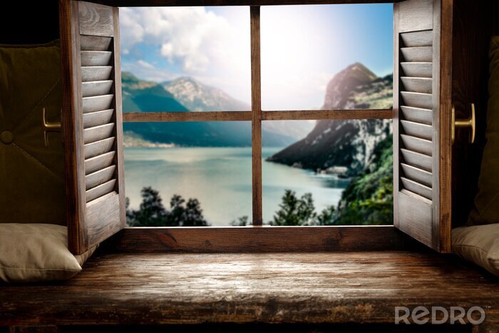 Bild Fenster in einer Hochlandhütte