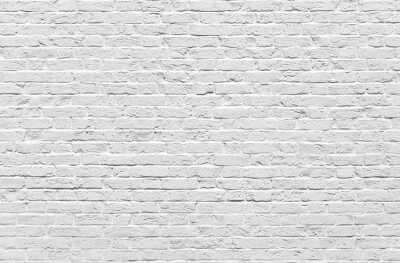 Gealterte Mauer aus weißem Backstein