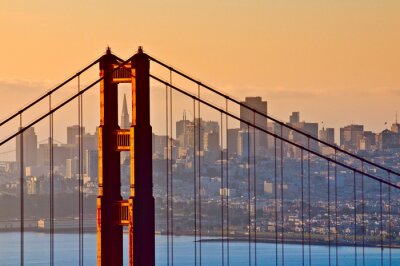 Golden Gate Bridge und Sonnenuntergang