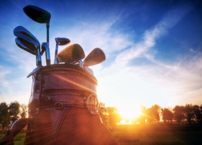 Golfschlägertasche in der Sonne