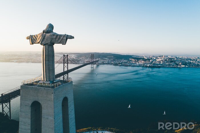 Bild Große Skulptur in Lissabon