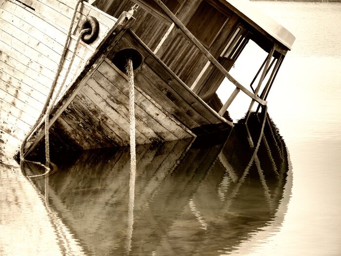 Bild Halbversenktes Schiff