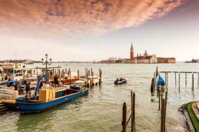 Haufenwolken über venedig