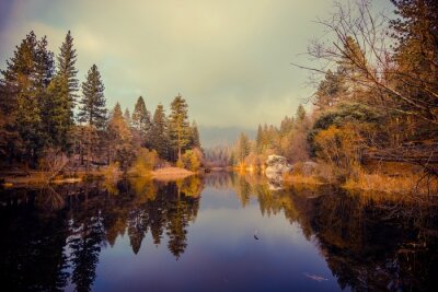 Bild Herbstlandschaft mit Fluss