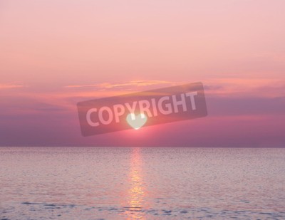 Bild Herzförmiger Sonnenuntergang