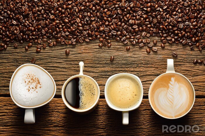 Bild Kaffeesorten auf einer hölzernen Tischplatte