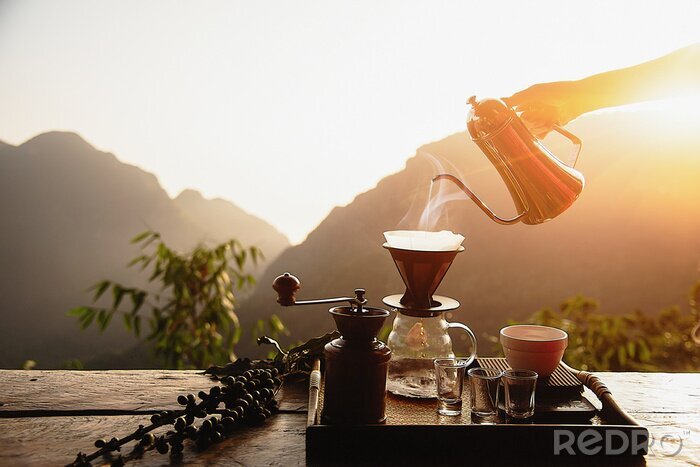 Bild Kaffeezubereitung bei Sonnenaufgang