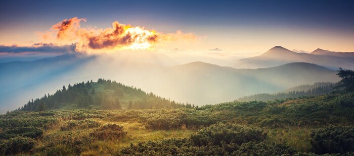 Bild Landschaft des gebirgigen Geländes