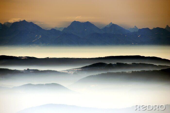 Bild Landschaft mit dichtem Nebel