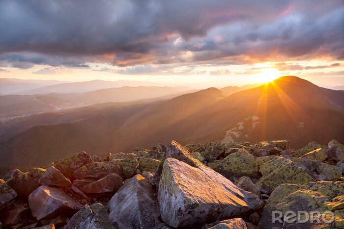 Bild Landschaft mit Sonnenuntergang in den Bergen