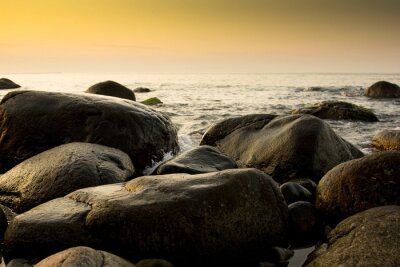 Bild Landschaft mit Steinen an der Küste