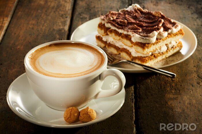Bild Leckeres Dessert und Cappuccino