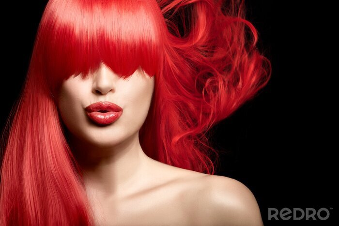 Bild Mädchen mit kräftig rotem Haar
