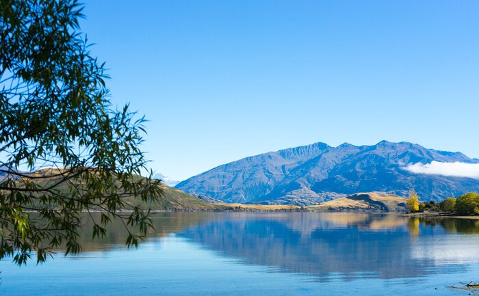 Bild Malerische Landschaft mit Bergen