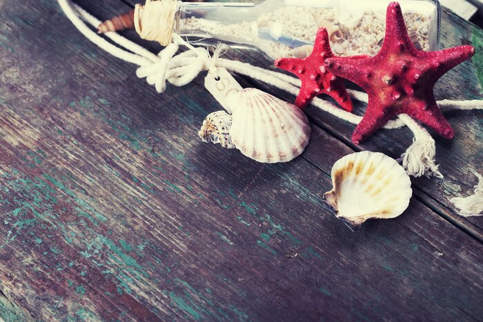 Bild Marinistische Komposition am Holzhintergrund